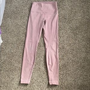 Size 4 Lululemon Wunder Under Leggings 28”